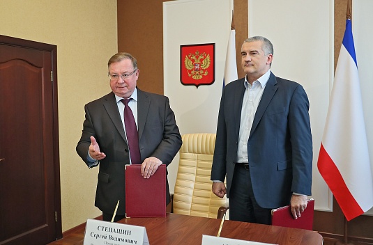 Совет Министров Крыма и Российский книжный союз подписали Соглашение о сотрудничестве