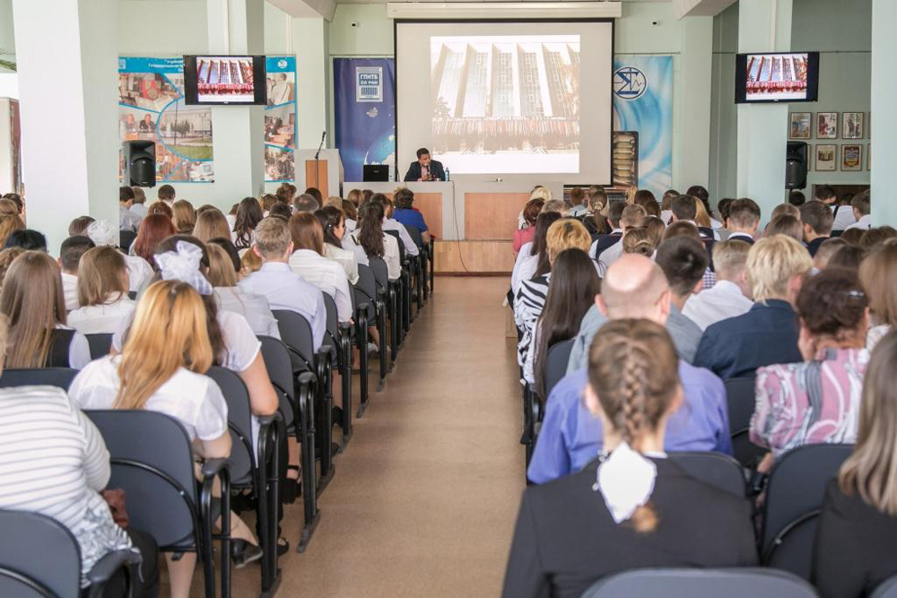 V Новосибирская выставка-ярмарка «Сибирская книга». ОТКРЫТЫЙ УРОК ЛИТЕРАТУРЫ