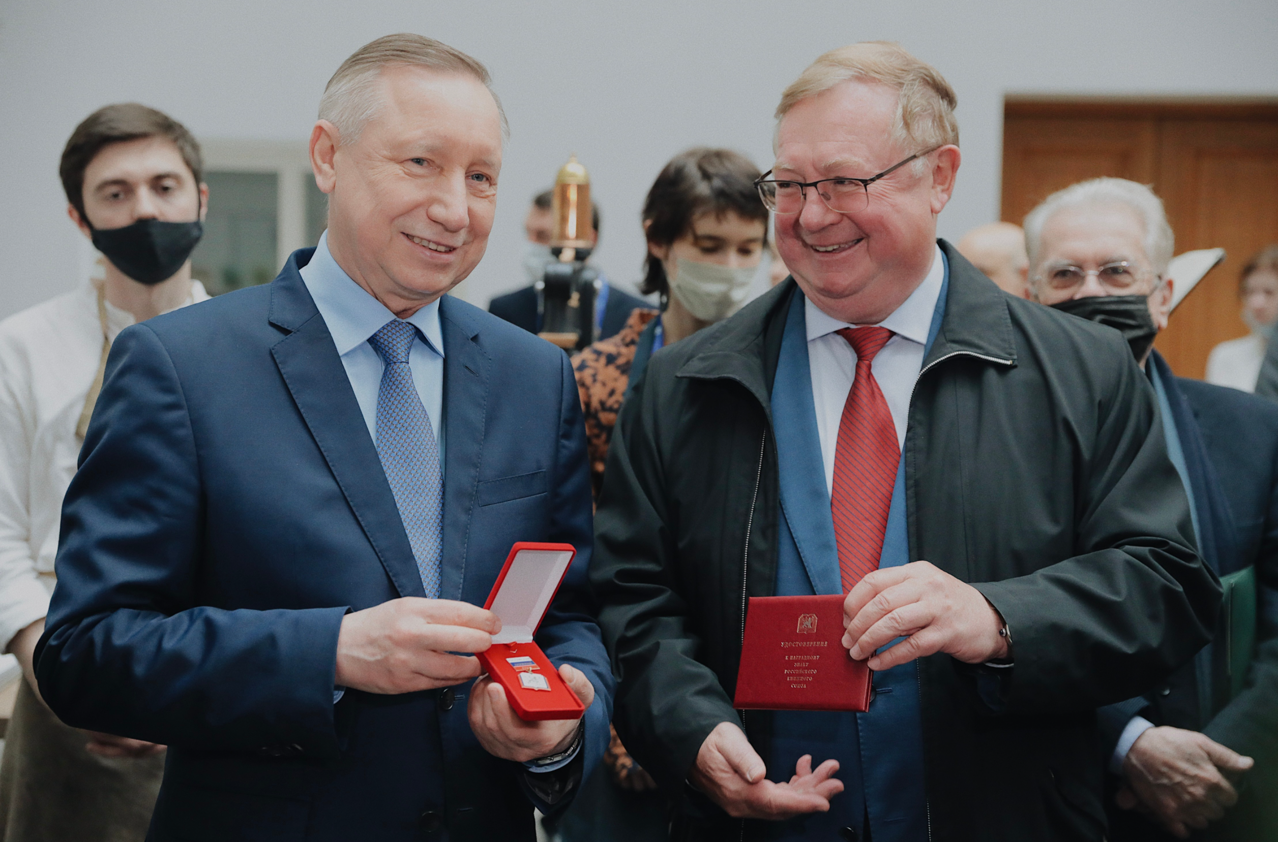 XVI Санкт-Петербургский международный книжный салон начал работу