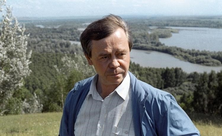 Из глубин в глубины