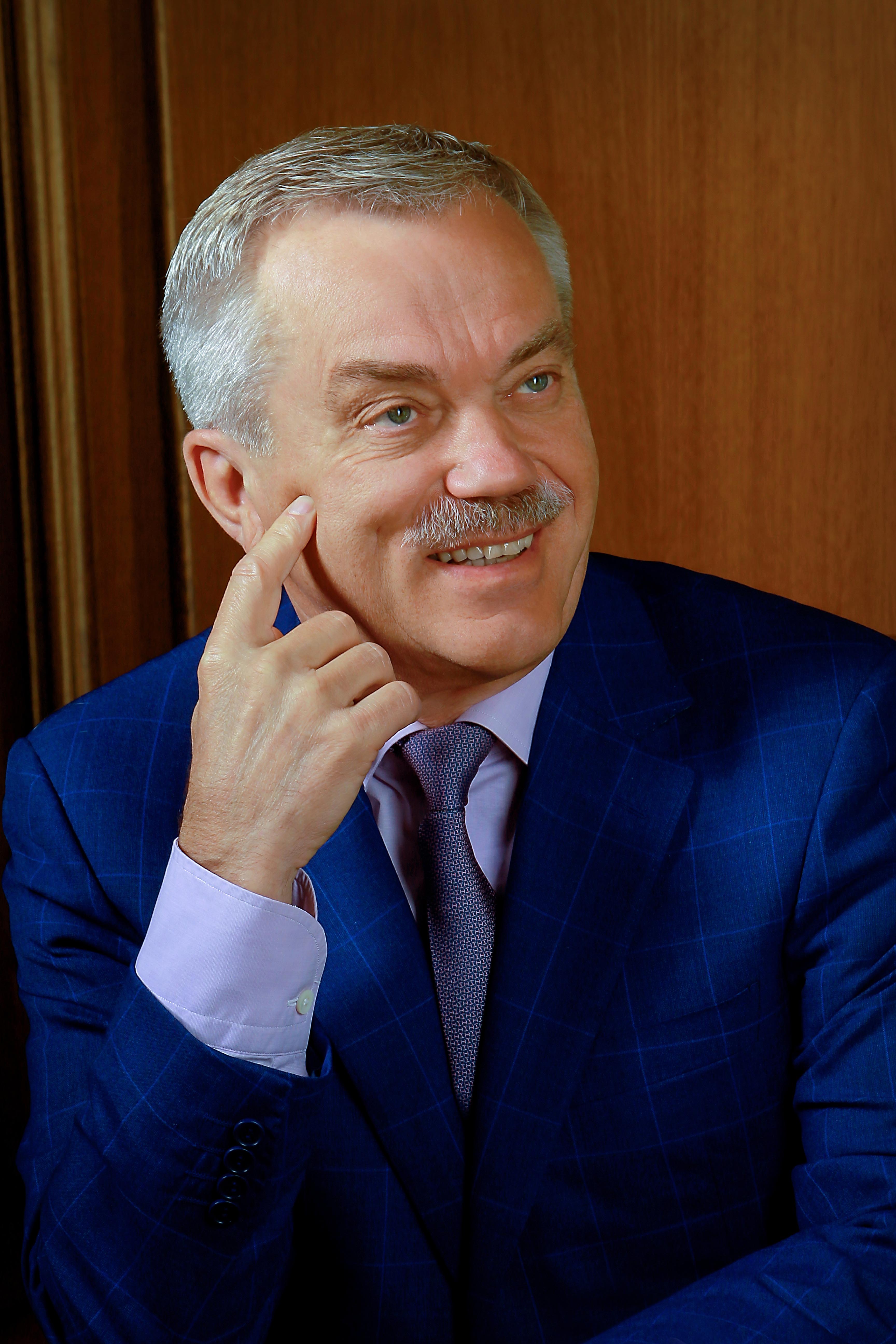 Евгений САВЧЕНКО: «Сформировать человеческий капитал помогают литература и чтение»