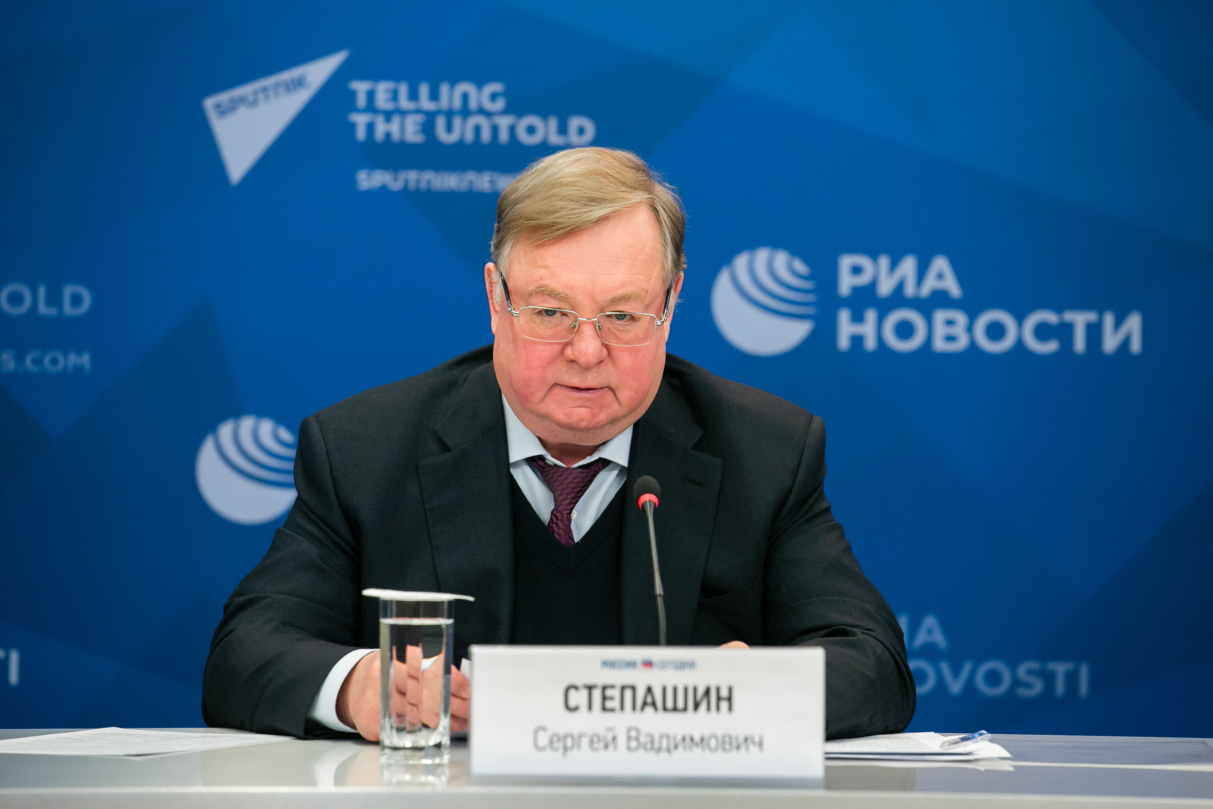 Степашин предложил освободить детские и учебные книги от НДС