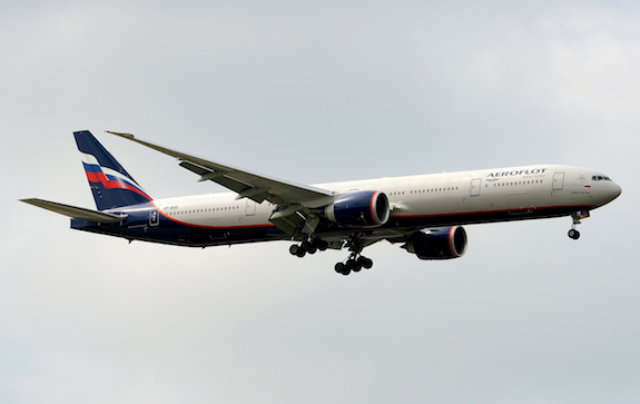 Имя Даниила Гранина присвоено самолету