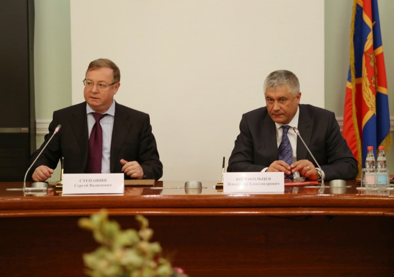 Российский книжный союз продолжает борьбу с лавиной пиратских и некачественных учебников