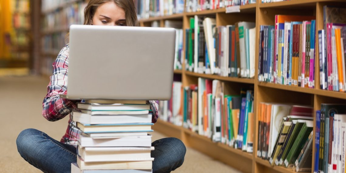 Премия «Лицей» имени Александра Пушкина для молодых прозаиков и поэтов завершила прием работ