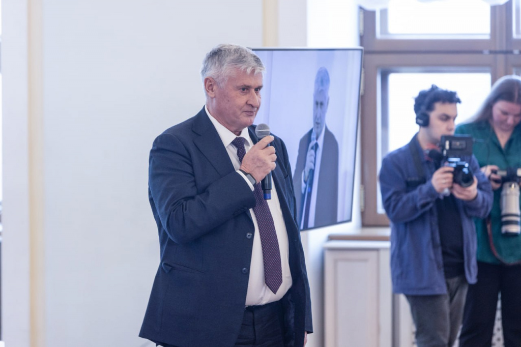 Управляющий вице-президент РКС Леонид Леонидович Палько