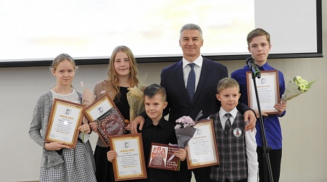 Глава Карелии поздравил юных поэтов с победой в конкурсе «Надежда»