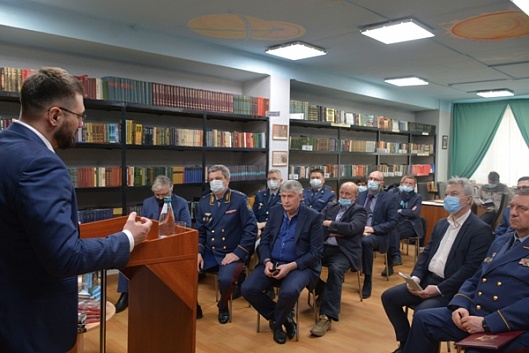 Издательство «Вече» безвозмездно передало 1,5 тысячи книг для заключенных столицы и Московской области